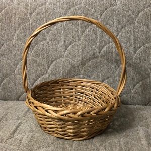 HANDMADE LARGE WOVEN BASKET